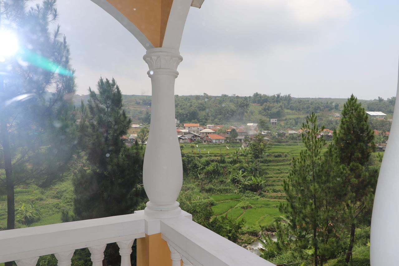 Diyar Villas Puncak M4/12 Екстериор снимка