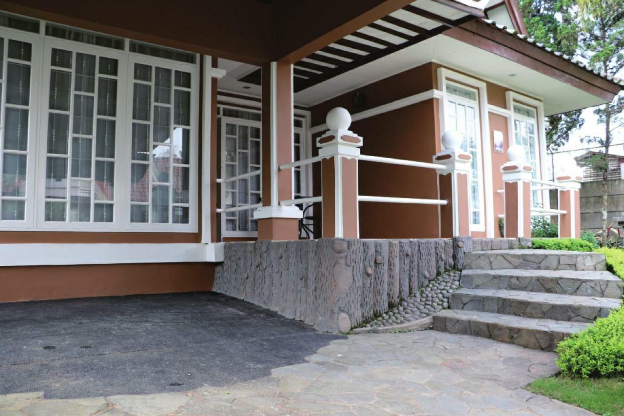 Diyar Villas Puncak M4/12 Екстериор снимка
